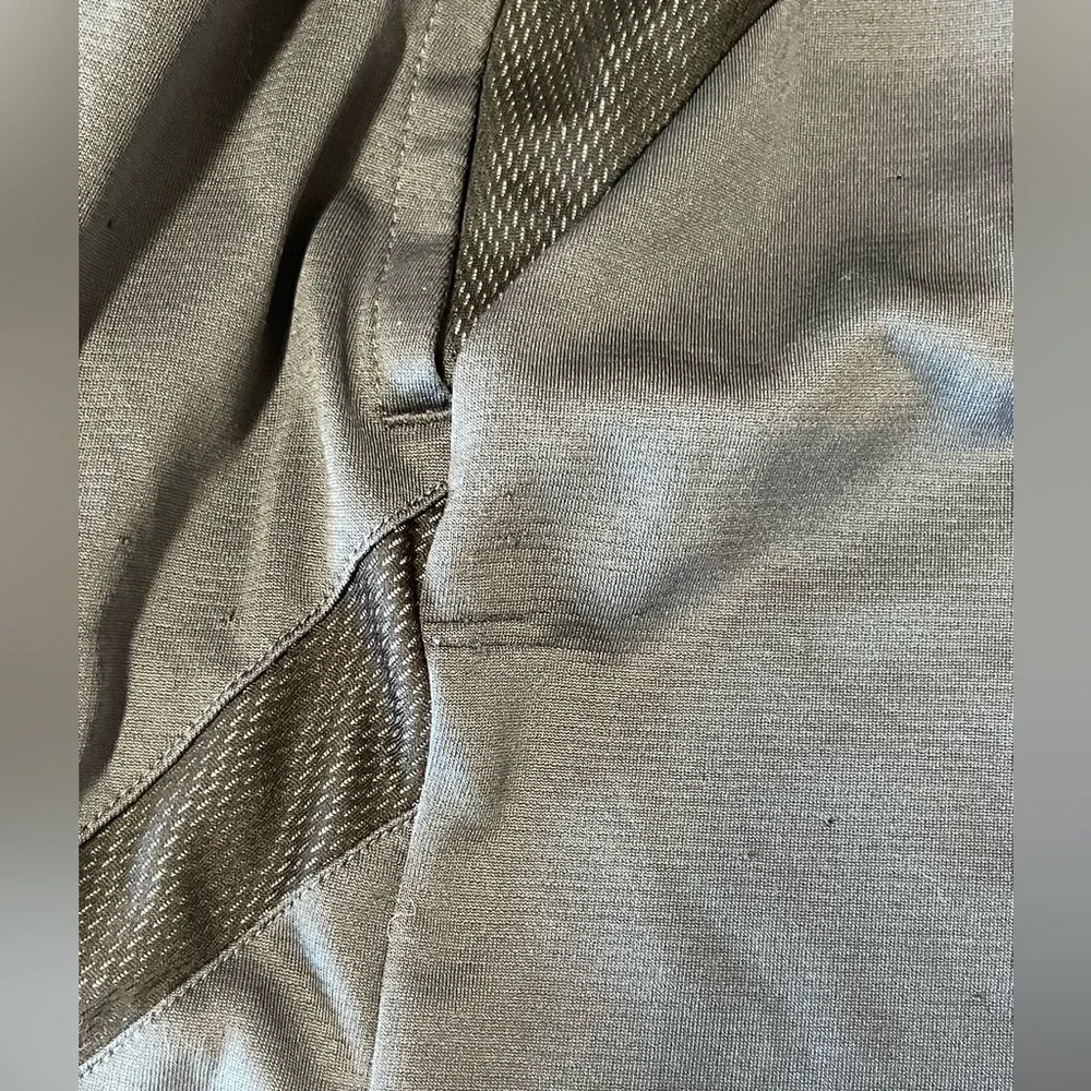 Nike | Dri-Fit Women’s Gray Black Athletic Shorts‎ M